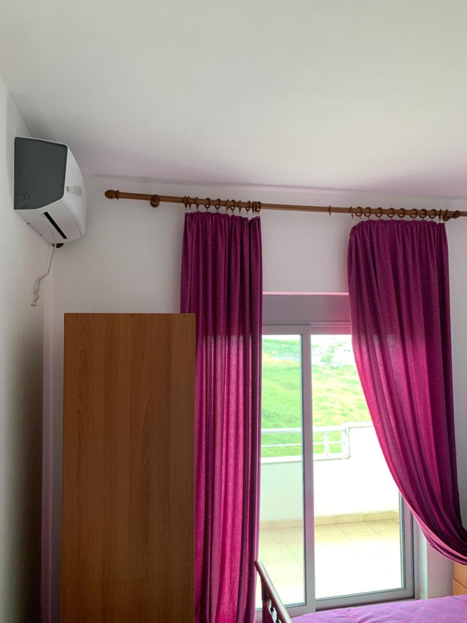 Risus Hotel Golem  Kültér fotó